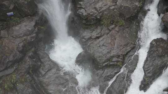 瀑布水流山泉水大自然自然风景自然风光