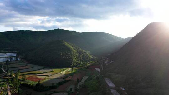 4K航拍乡村山川日落夕阳自然风光