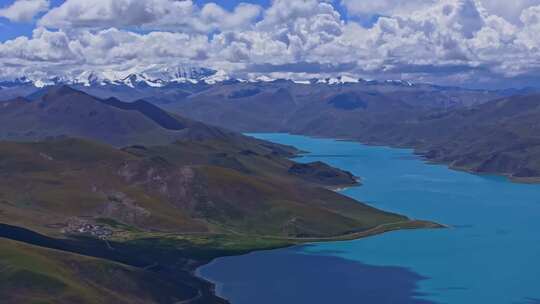 西藏山南羊卓雍措圣湖神湖蓝色高空航拍