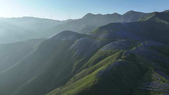 航拍山西芮城中条山风光