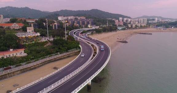 航拍海滨城市厦门海边公路风景