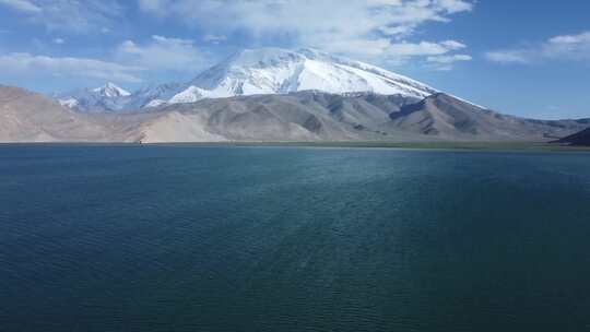 原创珠峰佩枯措湖与希夏邦马雪山航拍
