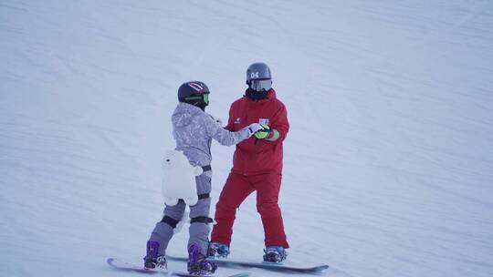 滑雪慢镜头