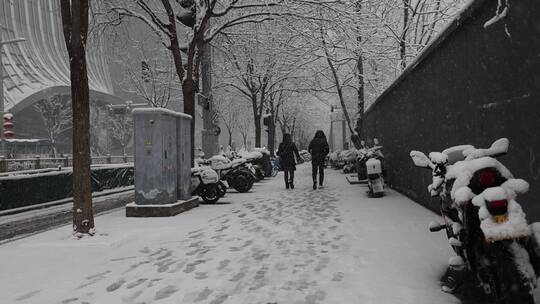 北京街道雪景胡同视频素材模板下载