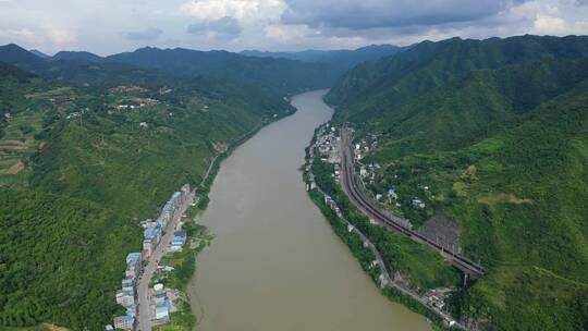 湖北十堰市汉江峡谷自然风光
