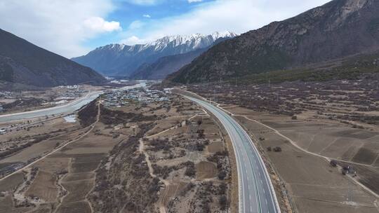 航拍西藏雅叶高速公路