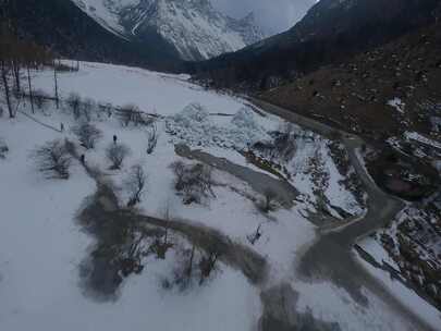 冬天毕棚沟雪景fpv穿越机航拍阿坝州雪山