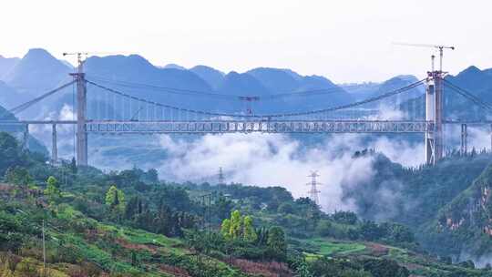 4k延时山区云端架桥