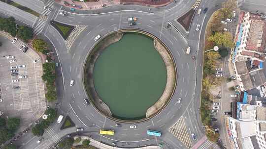 环形道路空中俯瞰景象