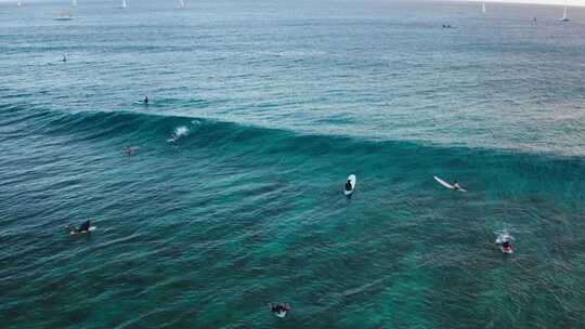 航拍海上冲浪 冲浪圣地