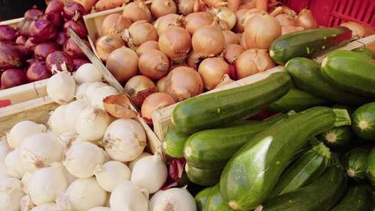 农贸市场，蔬菜，西葫芦，洋葱