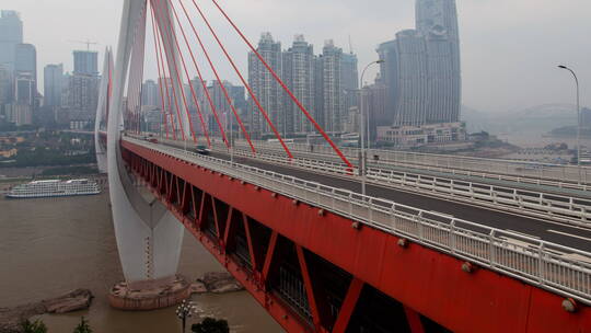 重庆大桥上的交通路况视频素材模板下载