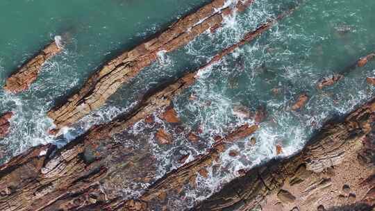 深圳杨梅坑礁石海岸航拍视频素材模板下载