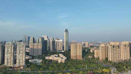 惠州城市建筑风光航拍荣灿惠州中心大厦