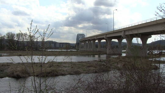 密西西比河大桥天际线景观