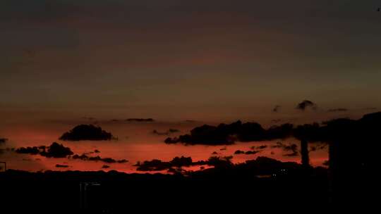 农村楼顶乌云日落夕阳延时