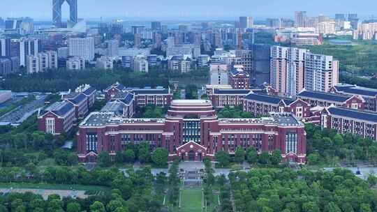 航拍上海临港 临港新片区  上海建桥学院