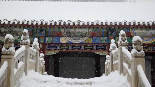 中式古建雪景