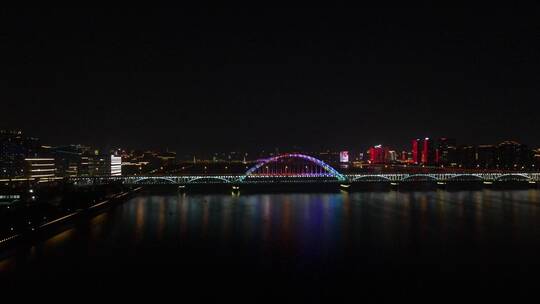 航拍杭州钱塘江跨河大桥夜景