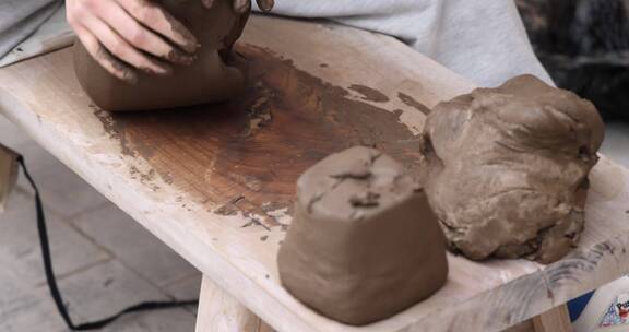 陶瓷制作展示捏泥造型修坯文创产业4k实拍