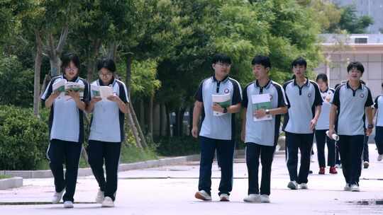 学生校园走路4k