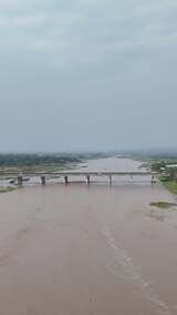 四川德阳大景绵远河风光竖版航拍高清在线视频素材下载