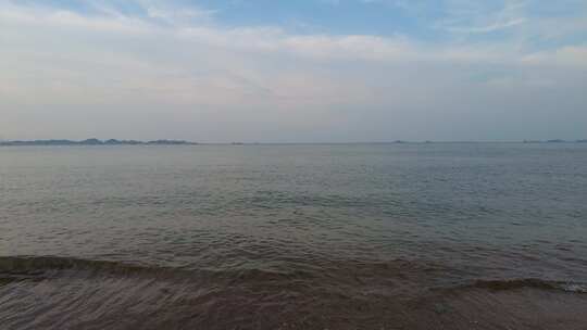 大海海浪沙滩风景蓝天白云实拍
