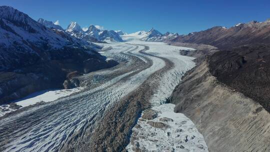 航拍西藏昌都雅隆冰川视频素材模板下载