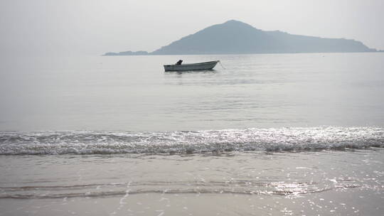 海滩海浪大海海滨海边沙滩视频素材模板下载