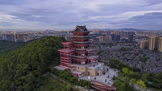 城市风景航拍，密集的建筑更像仙境