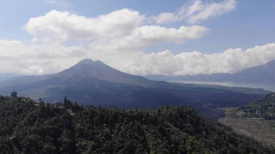 巴厘岛活火山阿贡火山