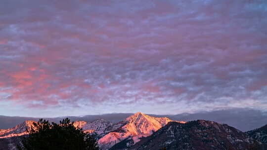 犹他州Wasatch山脉的日落延时