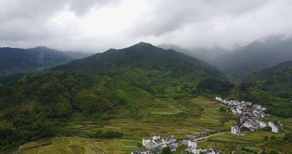 航拍农村庄家