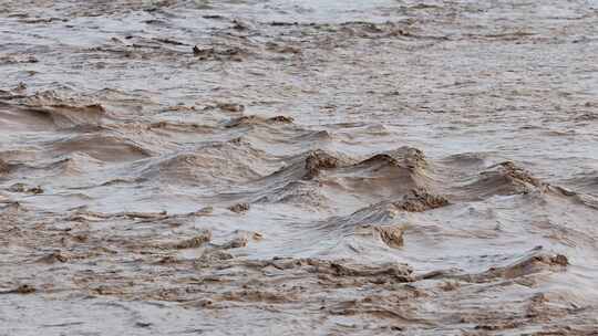 实拍暴雨后洪水 山洪  泥石流