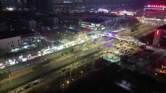 城市夜晚街道与过街天桥夜景