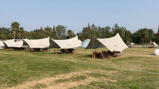 房车帐篷露营地