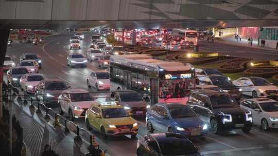 上海徐家汇商圈道路车流夜景