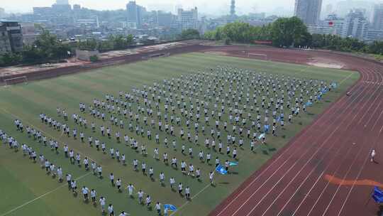 学校队伍方正航拍镜头