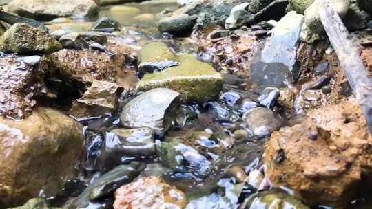 小溪、溪流、流水、激流、河流、水、慢动作