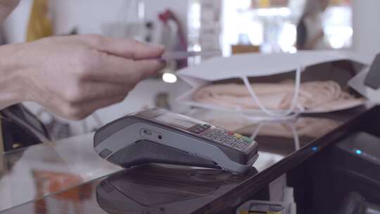 刷卡信用卡透支消费POS机视频素材模板下载