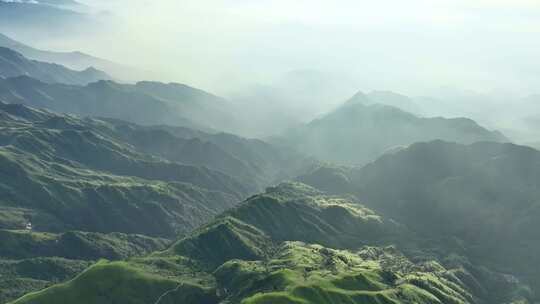 大气山峰森林航拍山川云海山脉壮丽山河风光