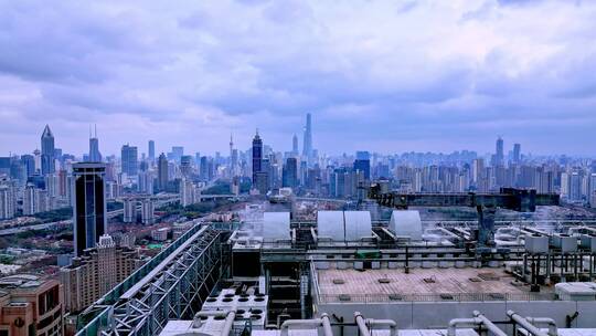静安区远眺上海中心大厦