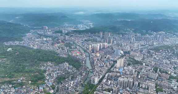 4K航拍湘西州吉首市清晨城市全貌9