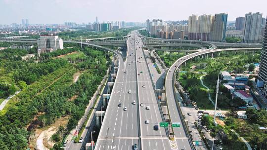 航拍郑州道路中州大道高架桥北环车流