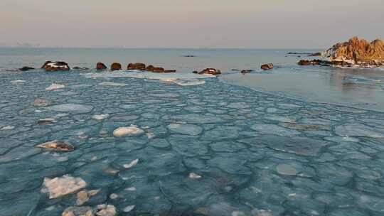 航拍冬季北戴河海边海冰视频素材模板下载