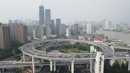 上海南浦大桥车流黄浦江全景特写4K航拍视频素材模板下载