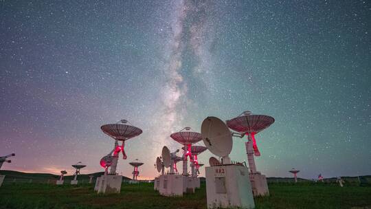 内蒙古明安图天文台星空银河