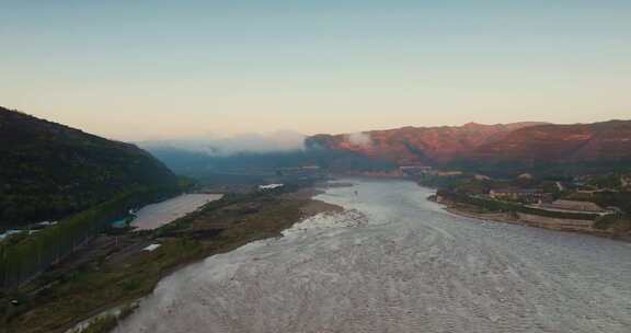 山西陕西黄土高原黄河两岸晨曦云海风光