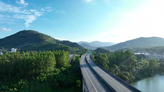 高速公路航拍道路车流