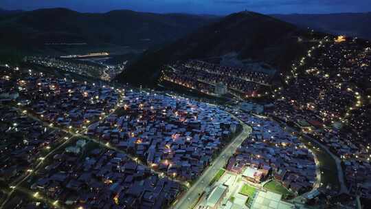 航拍四川甘孜色达县色达五明佛学院夜景风光